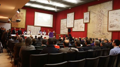 TWO MINIMAX MACHINES IN CONGO