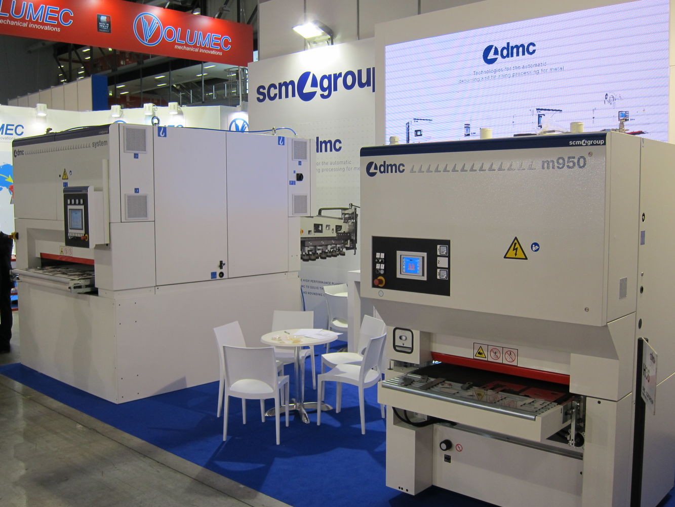 Visitatori da tutto il mondo allo stand DMC alla fiera Emo 2015