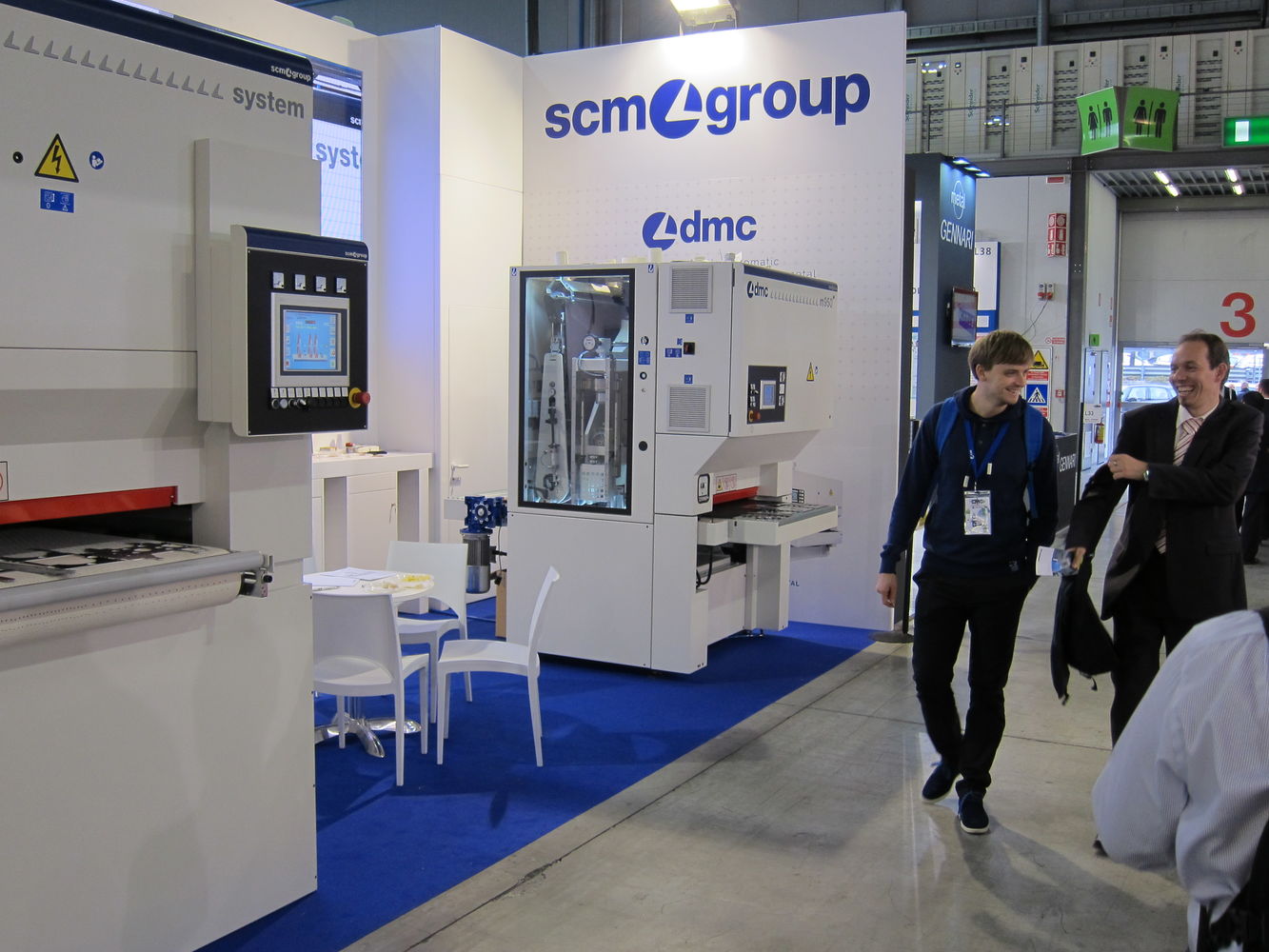 Visitatori da tutto il mondo allo stand DMC alla fiera Emo 2015