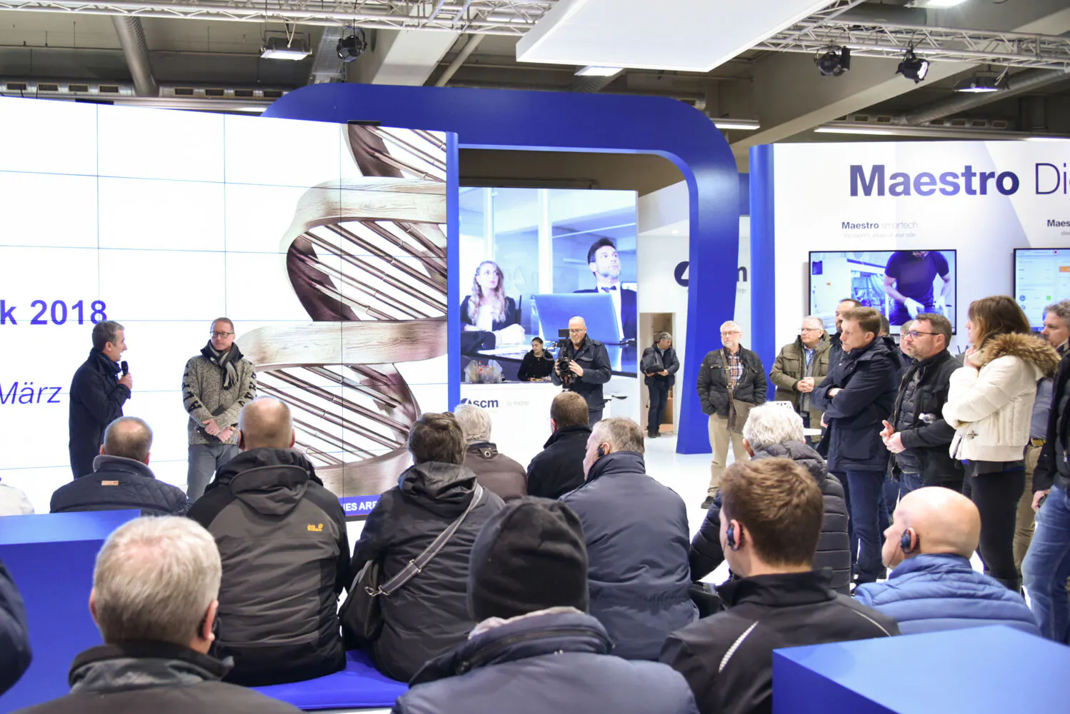 Holz-Handwerk opens, starring SCM