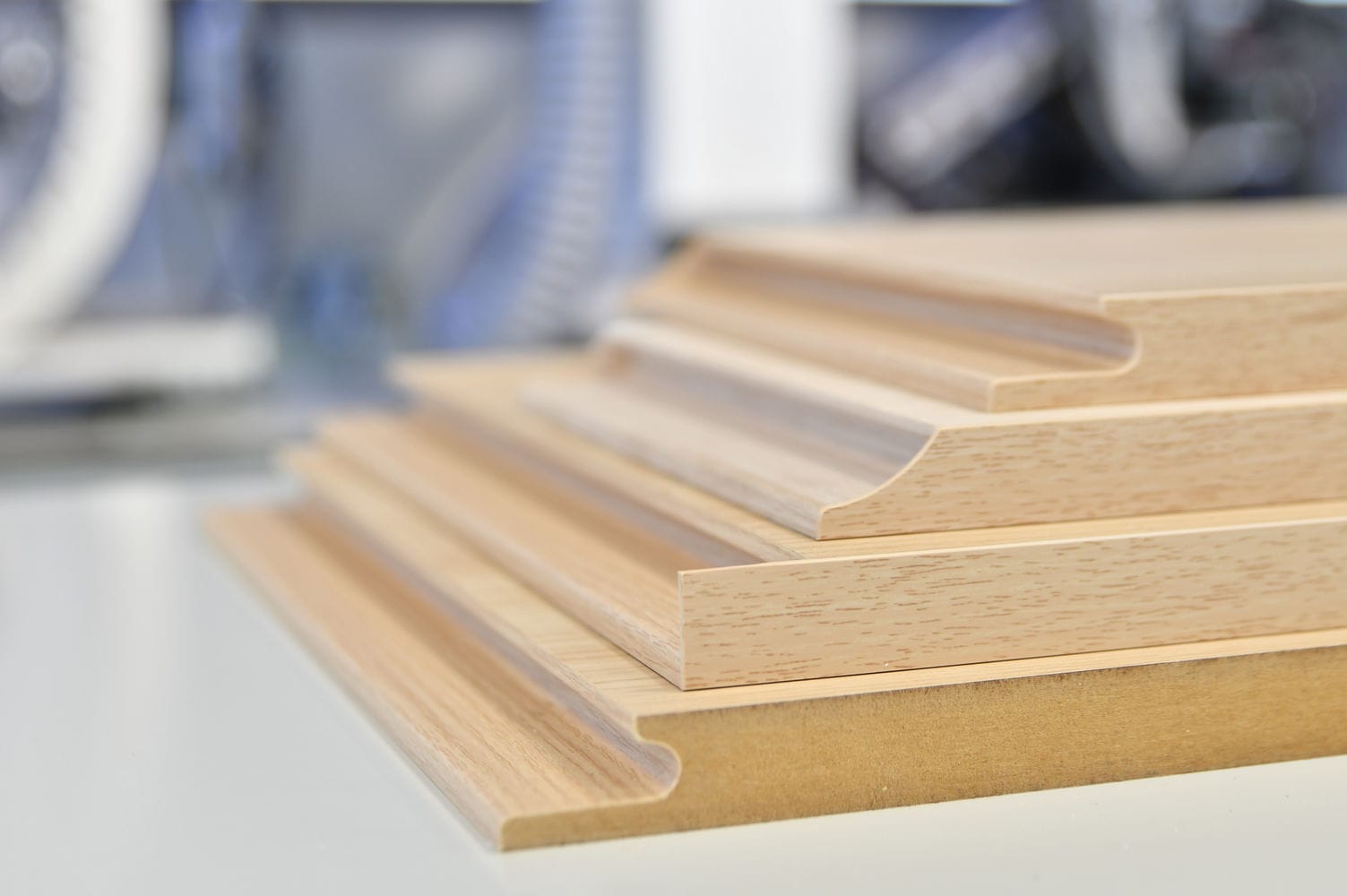 On the Leading EDGEBanding: at the SCM event, the latest news on ecological, click-friendly furniture.