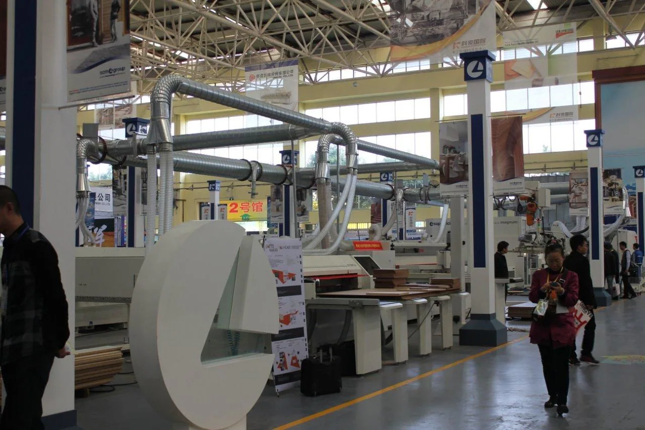 Internazionale della Macchine per la lavorazione del Legno Lunjiao (Cina) 2013