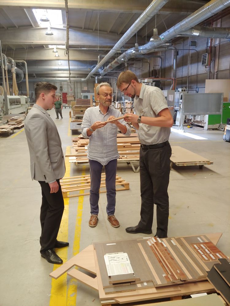 Студенческая практика в SCM, Италия