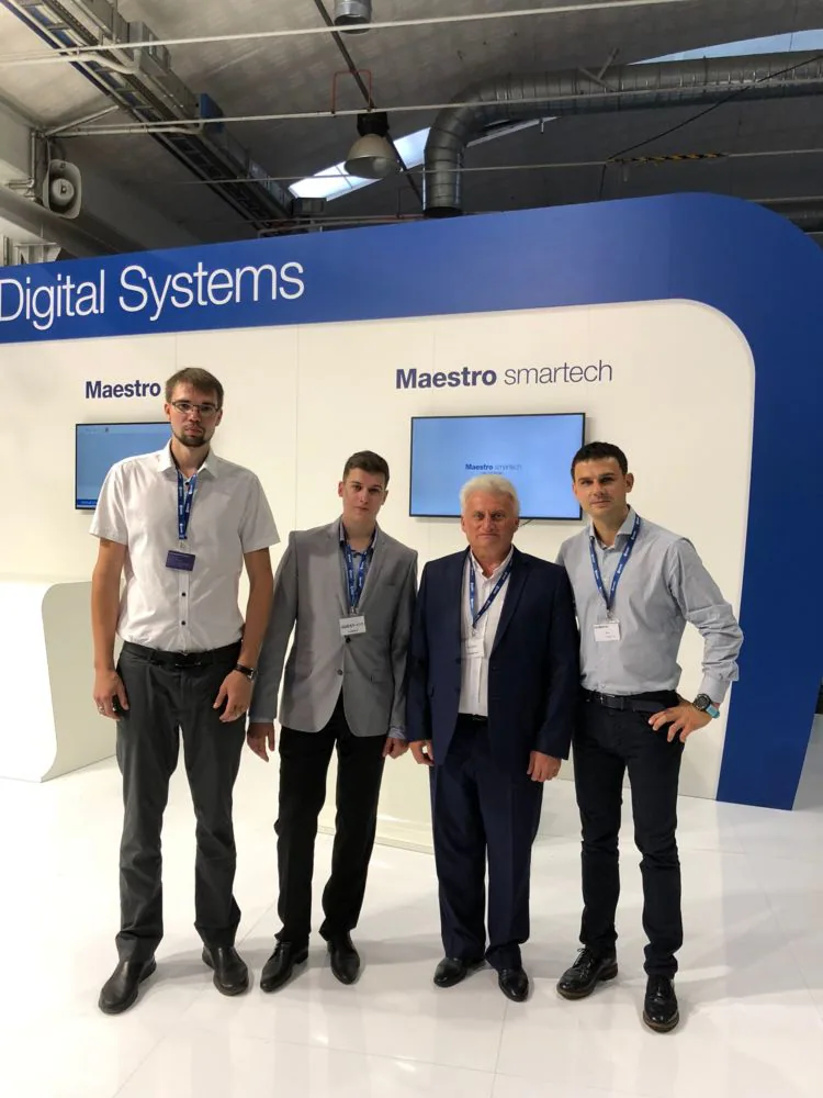 Студенческая практика в SCM, Италия